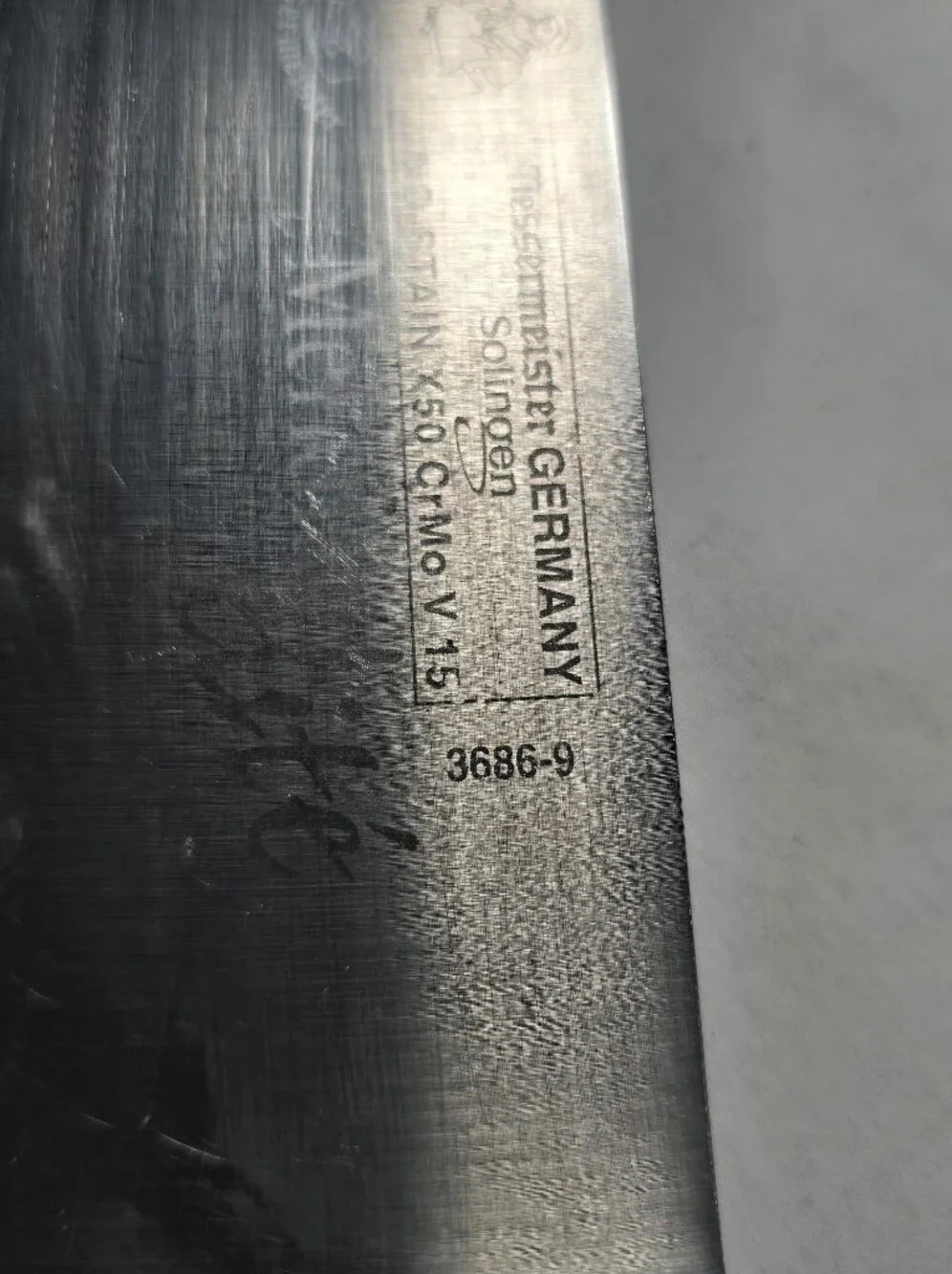 Messermeister Germany Meridian Elite Chef's 9